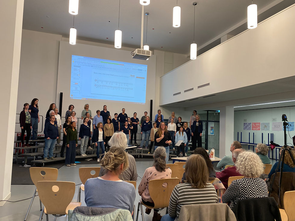 „Was Flugzeuge und Singen gemeinsam haben“ – interaktiver Workshop zum Ehrentag.