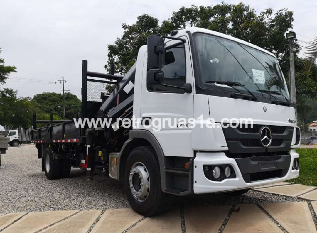 CAMION GRUA MERCEDES BENZ