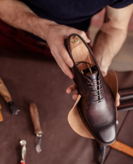 réparation de chaussures, cordonnerie