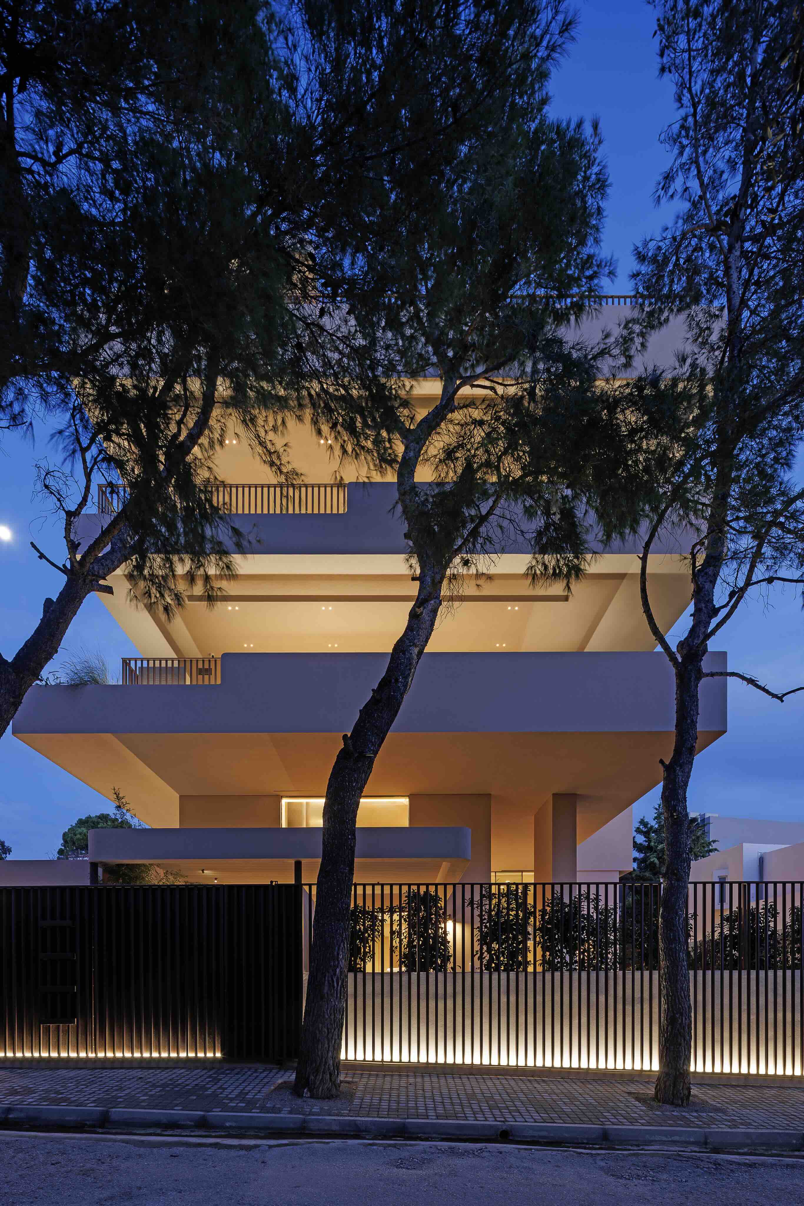 i Residences 1
