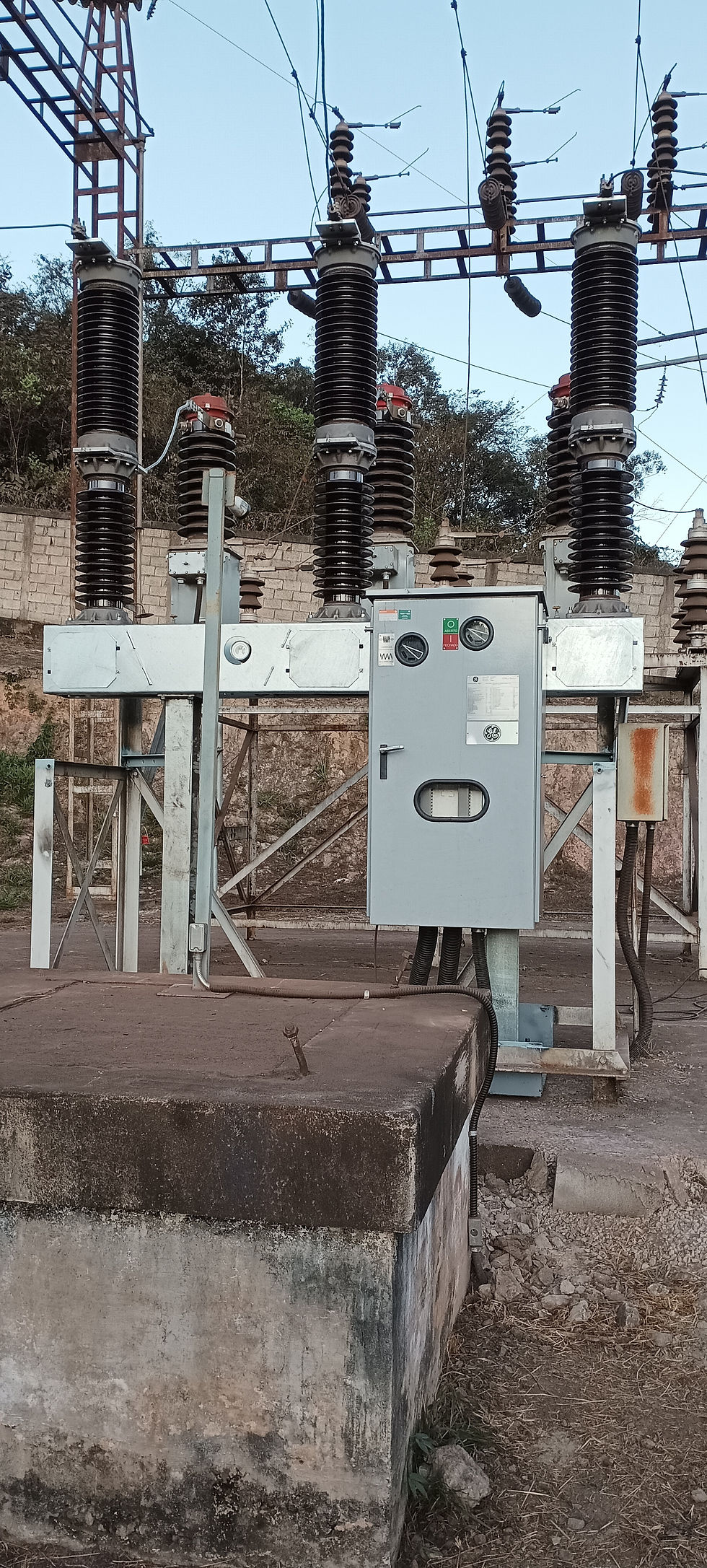 Siderúrgica VDL Itabirito – 08/24 Local: Itabirito – MG Serviço: Retrofit de disjuntores ABB/GE Equi