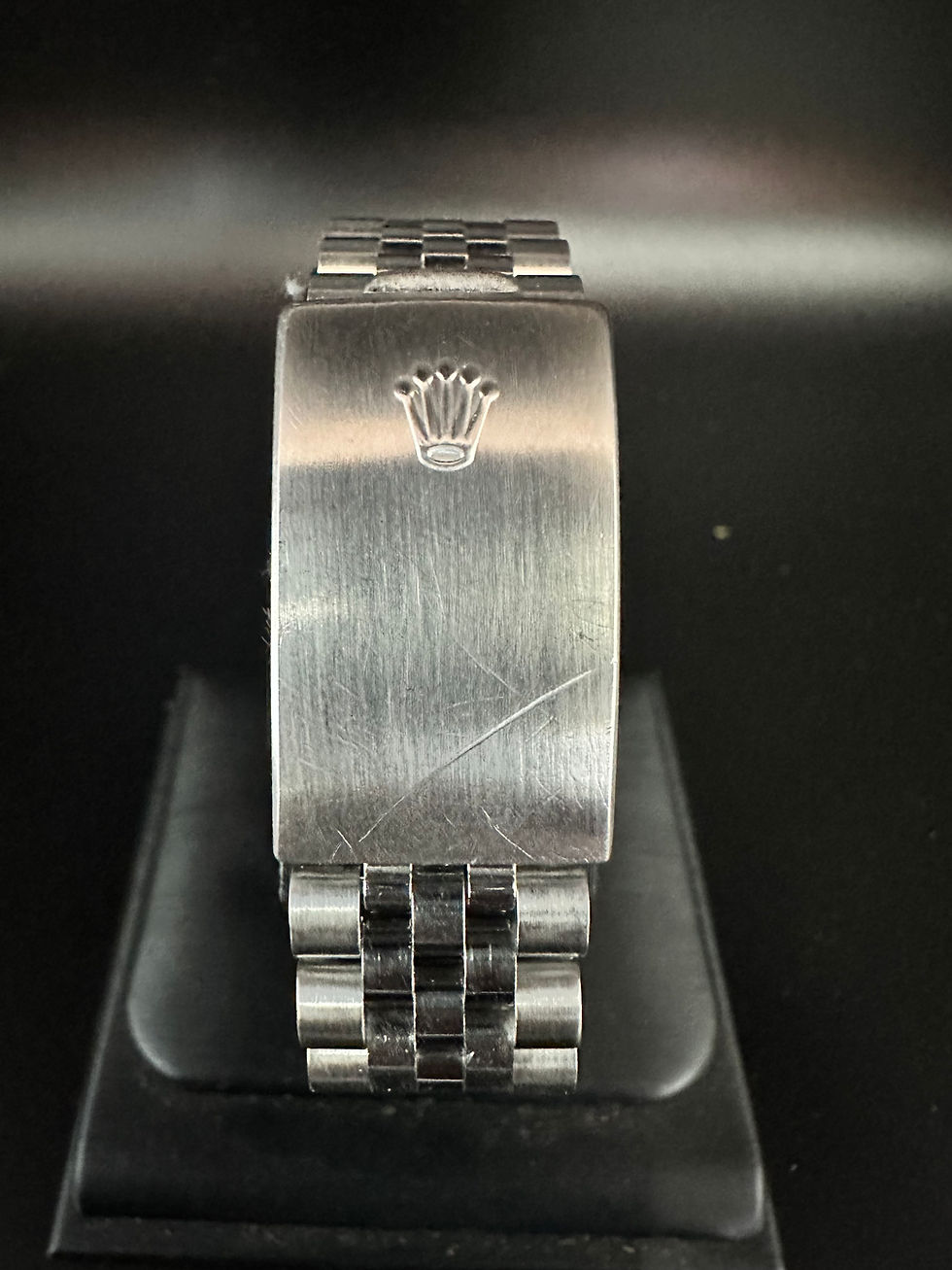 Thumbnail: Rolex Date 34mm Silver Raised Baton Dial on Jubilee