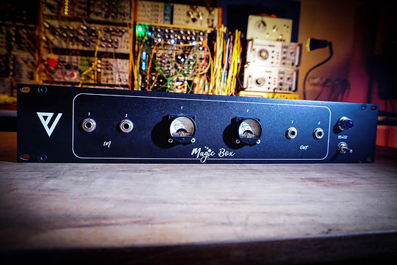 Magic Box is an extremely special analog output stage designed exclusively for producer, sound engineer, and artist Tunç Çakır’s personal studio, Volt.Age Studio, with only one unit ever made. Developed for use in recording and mixing processes, this device is inspired by classic Neve consoles and equipped with top-tier components to deliver a unique analog character in mixes. Designed by Efe Çakır, the Magic Box was custom-built solely for Tunç Çakır and is a rare piece within VAEMI’s Custom Series.