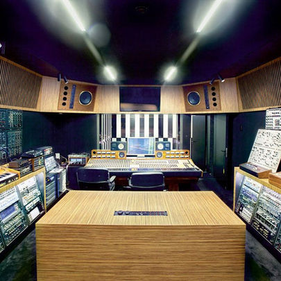 If we need to briefly talk about the history of electronic music...