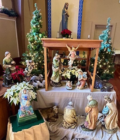 Altar Xmas decoratio(Daytime) (2).jpg