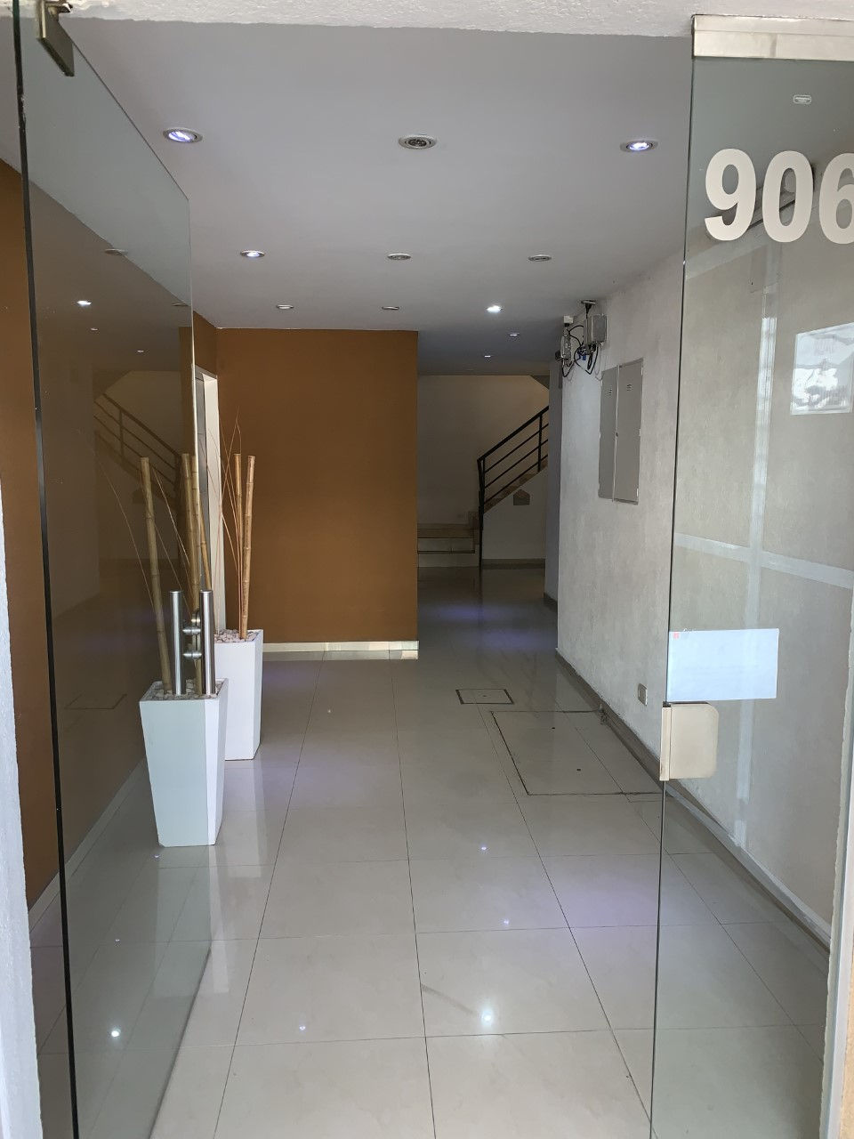 Miniatura: ARAUJO 908, MONOAMBIENTE  2 PISO AL FRENTE
