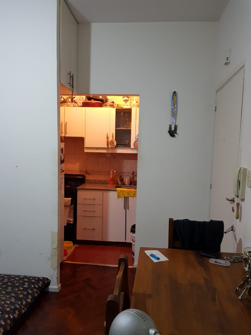 Miniatura: SAN NICOLAS 32, DPTO 2 AMB. PB  A 20 MTS DEAV. RIVADAVIA