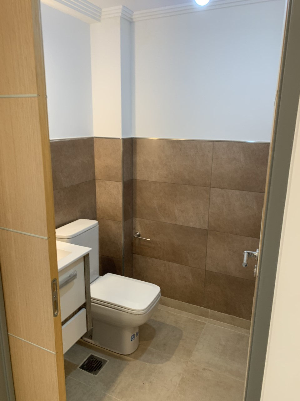 Miniatura: AVENIDA LARRAZABAL 699 ,SEMIPISO 4 AMB. 3º PISO CONTRAFRENTE CON 2 COCHERAS