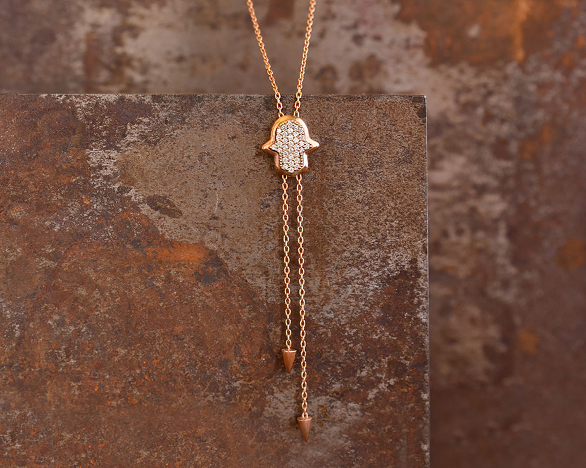 תליון חמסה משובץ יהלומים