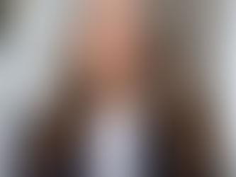 Jalousi er ikke en svaghed – det er et signal om, at noget vigtigt er på spil. Hos Psykoterapi Gentofte kan du arbejde med jalousi i trygge rammer og finde mere ro, selvforståelse og kontakt i dine relationer.