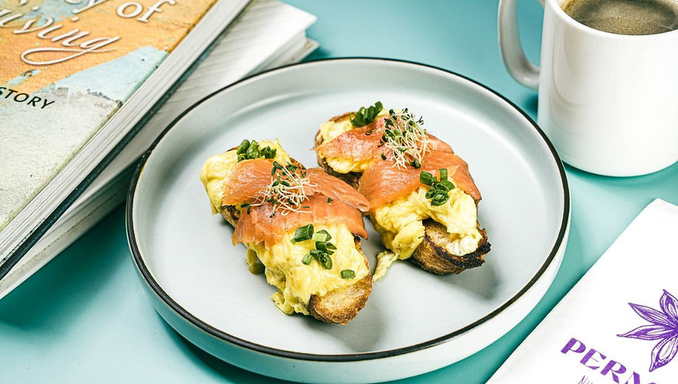 smoked salmon - halal brunch singapore