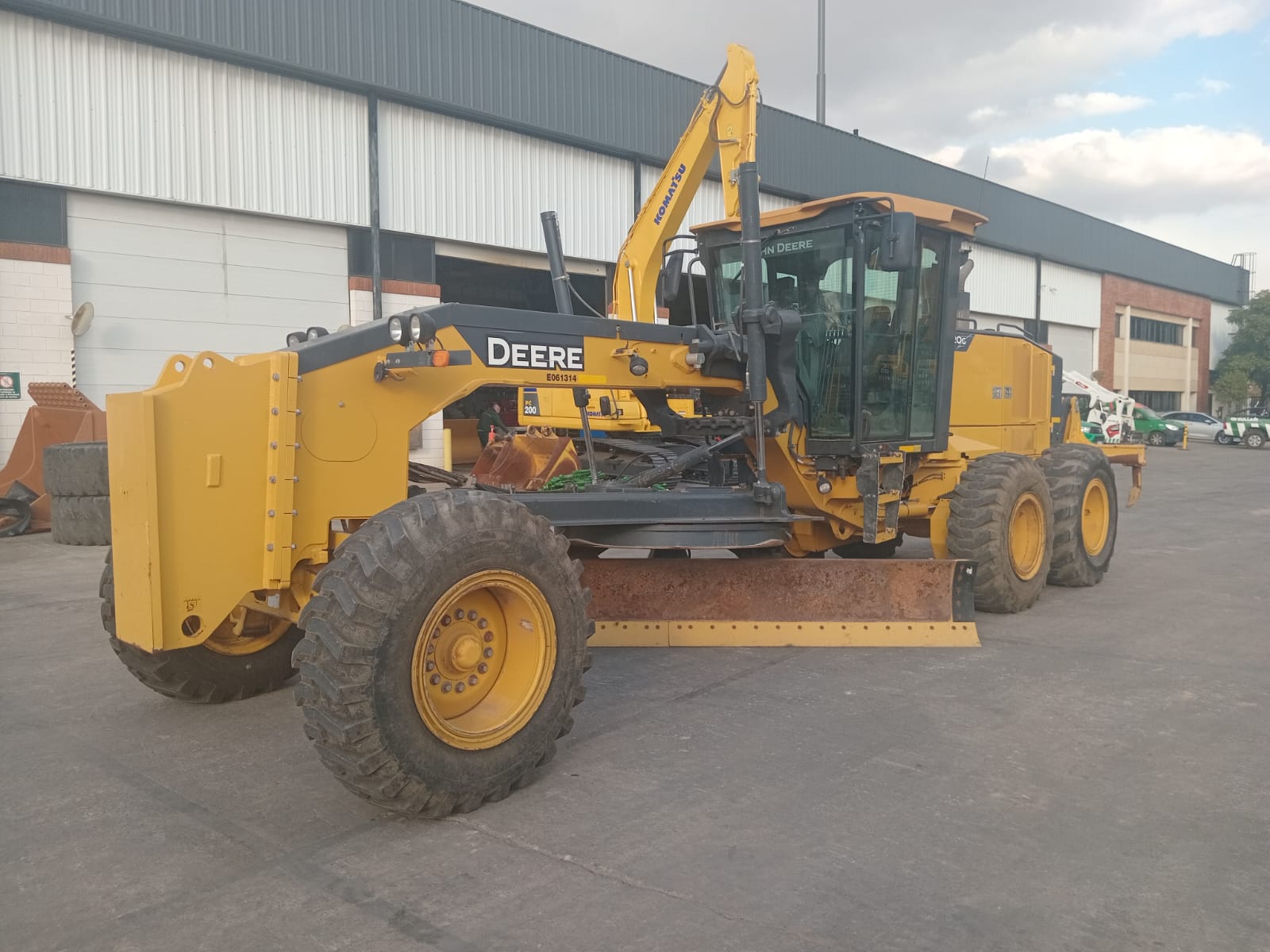 Motoniveladora John Deere 620G