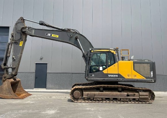 Excavadora Volvo EC300 Kit