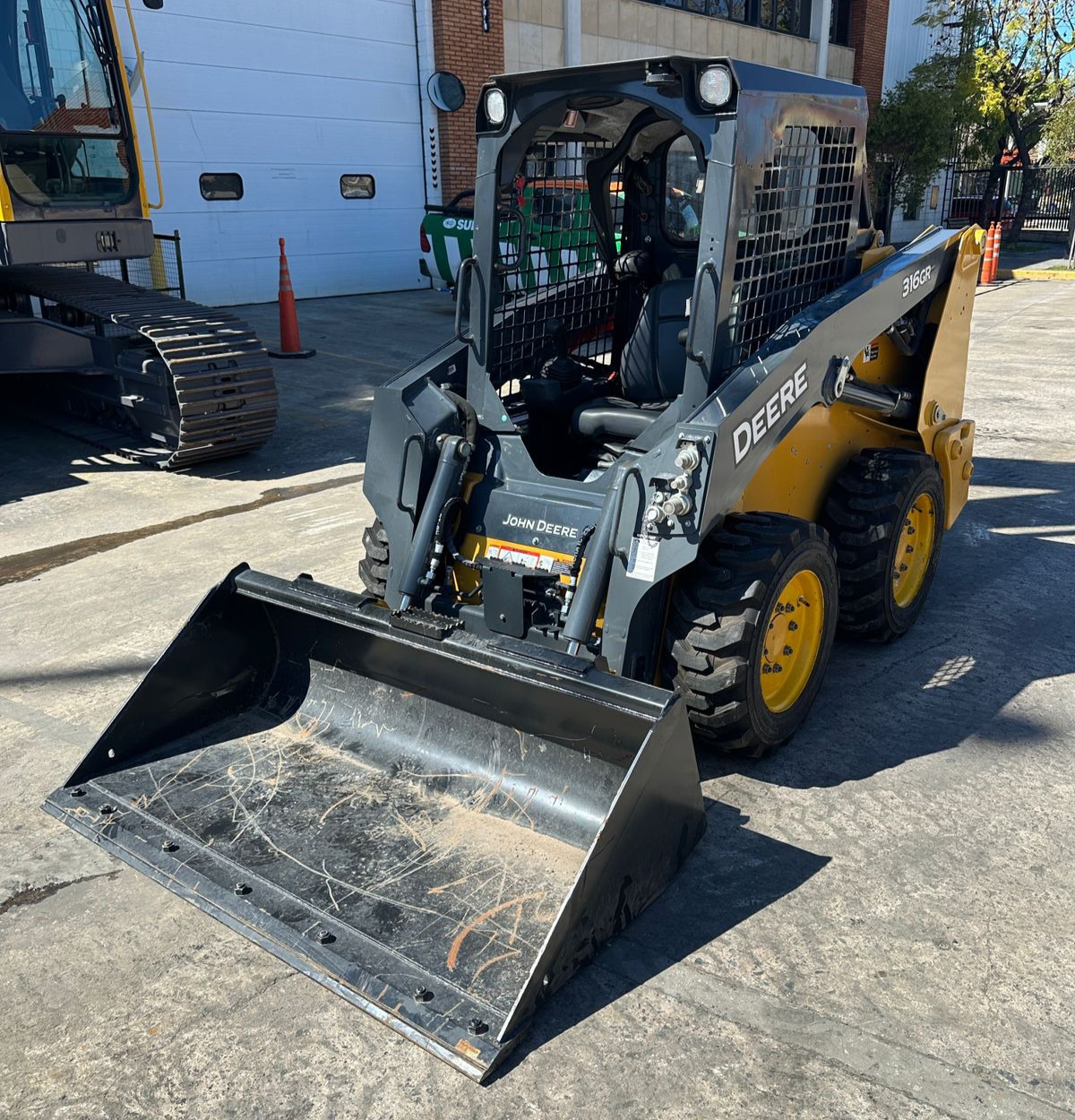 Minicargadora John Deere 316GR