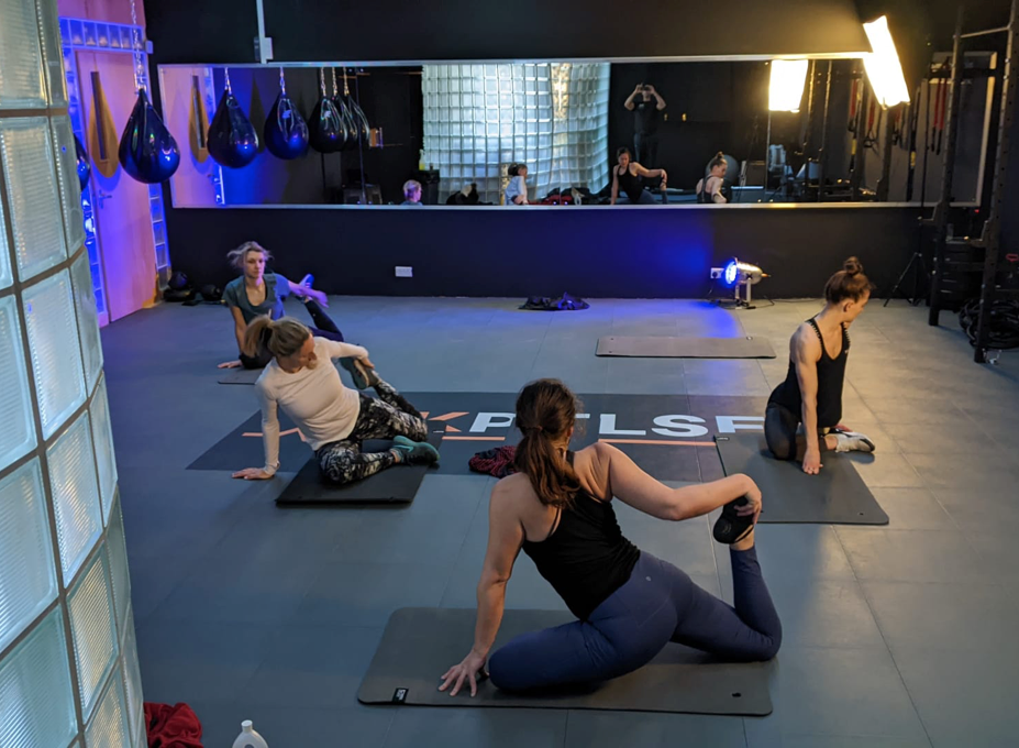 fitness-class-yoga.webp