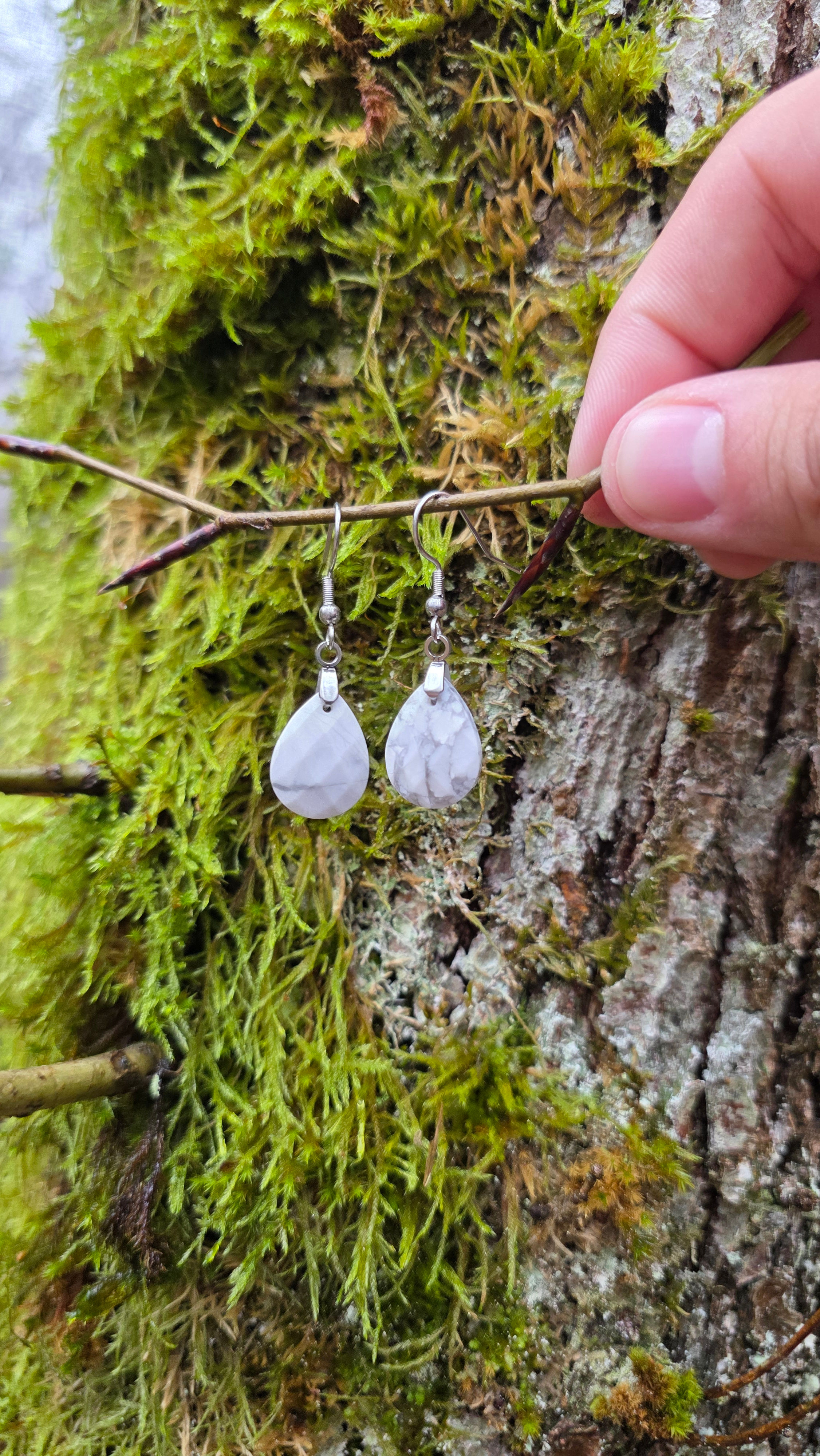 Boucle d'oreille Howlite