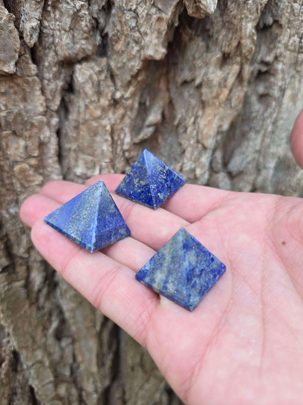 Pyramide Lapis-lazuli 15-25 mm