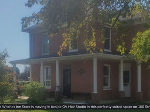 Outside view of Witches Inn Store & Eartha Wren School of the Craft
