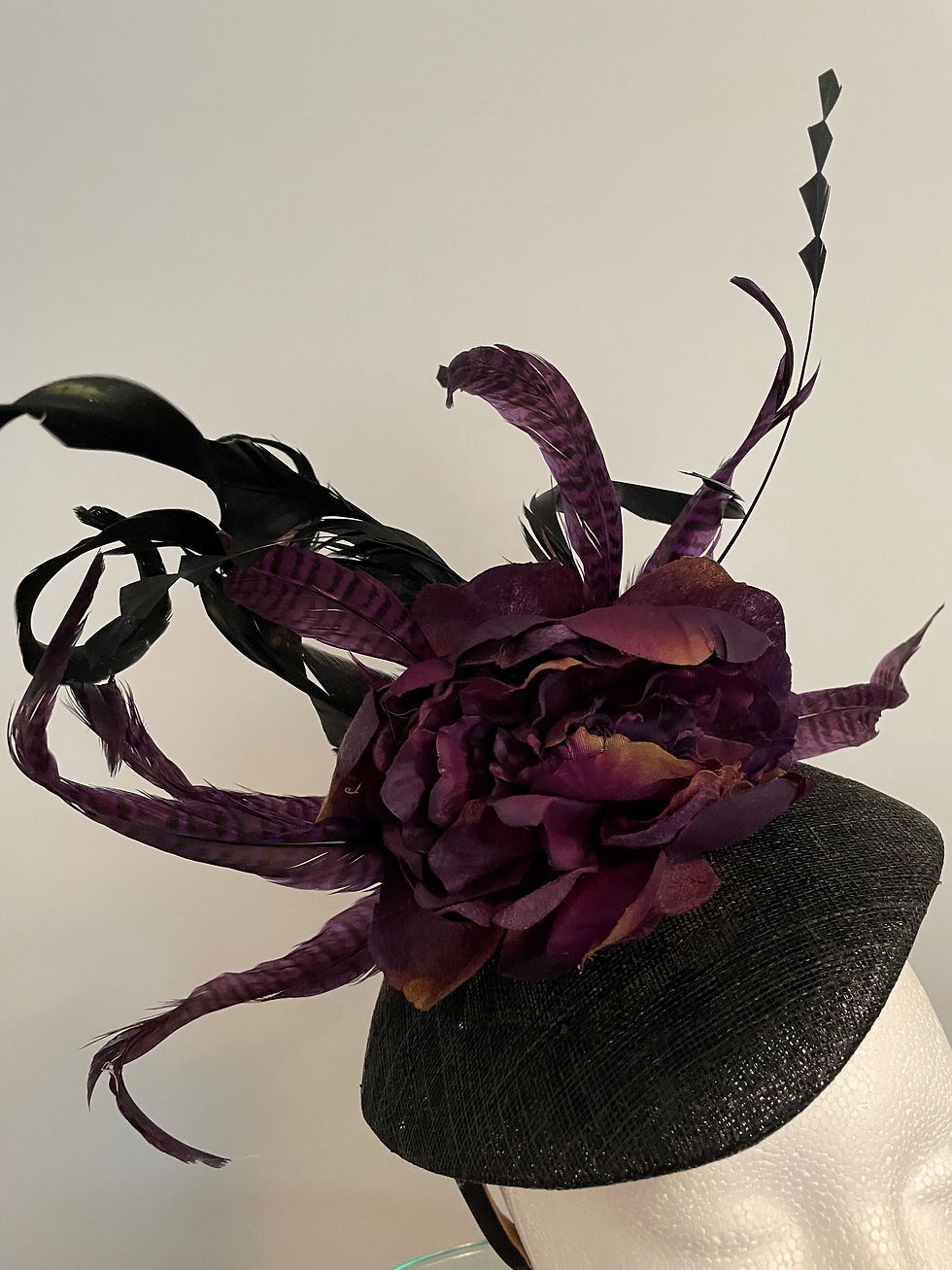 Thumbnail: SOLD  Kentucky Derby Fascinator “Breeders' Beauty”