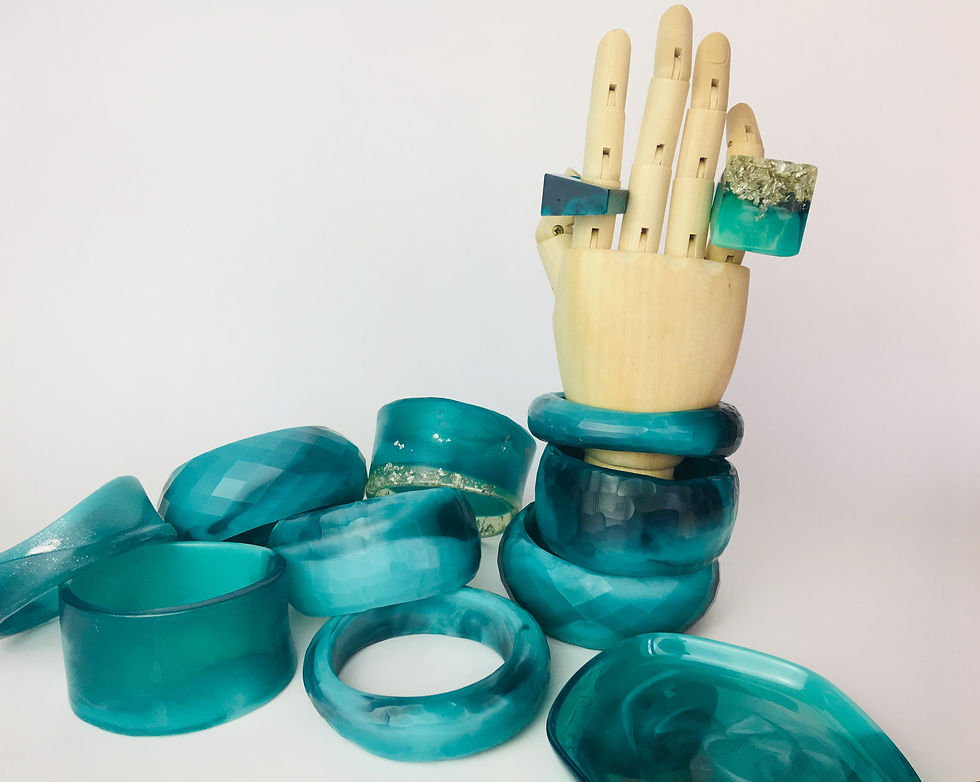 Resin Jewellery with High Tea Artalicious