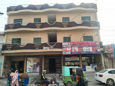 1 kANAL LAIFE TIME  COMMERCIAL PLAZA FOR SALE. 