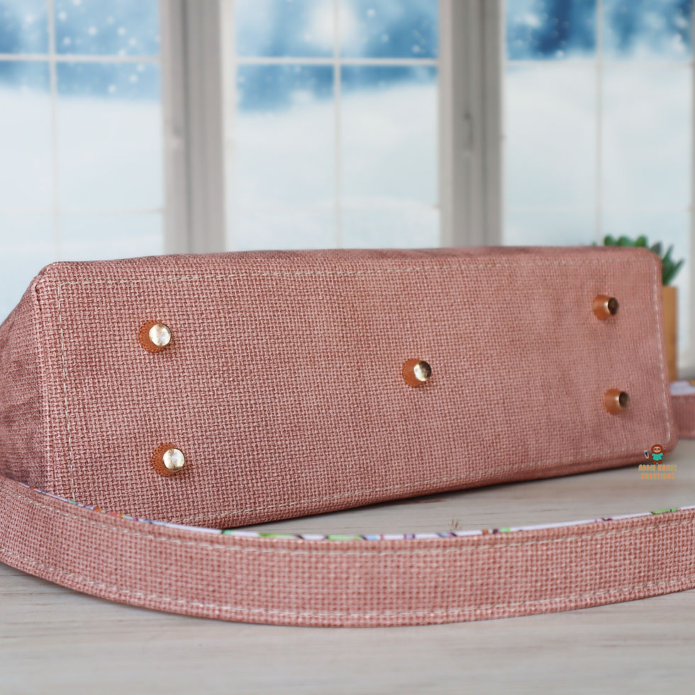 Thumbnail: Wizard Metallic Faux Burlap Crossbody Bag