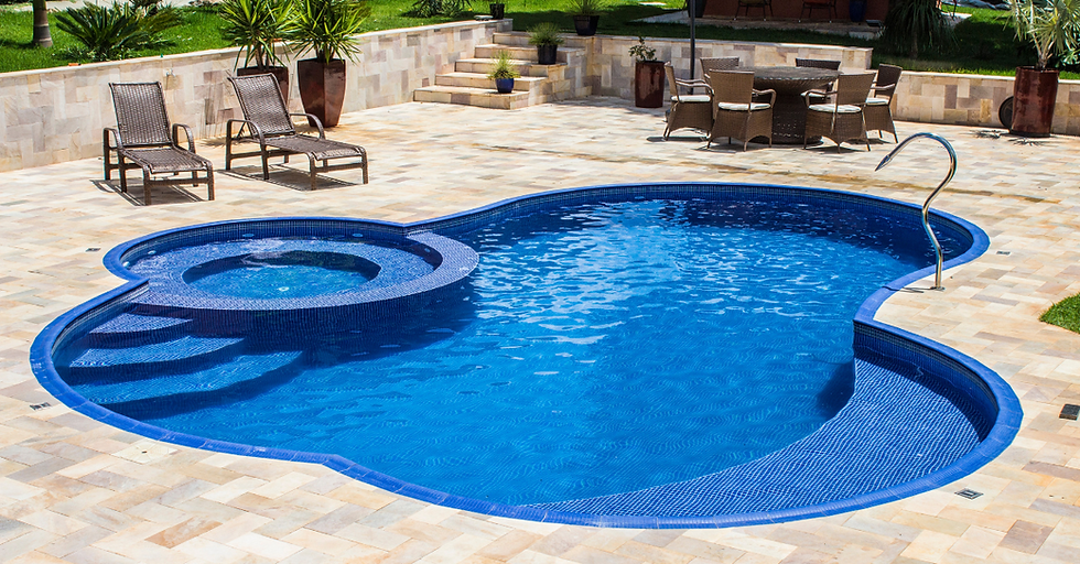 Por que construir sua piscina no inverno é a decisão mais inteligente – e mais barata