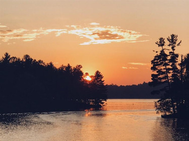 minocqua wi resort sunset over lake