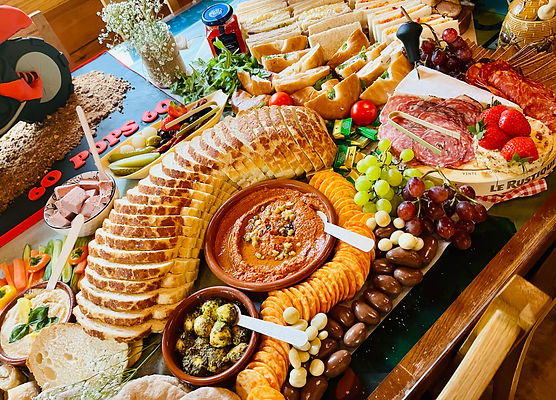 LoBella Graze Grazing Tables and Boxes (21).jpeg