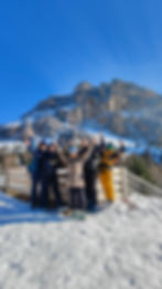 Glade folk på skiferie