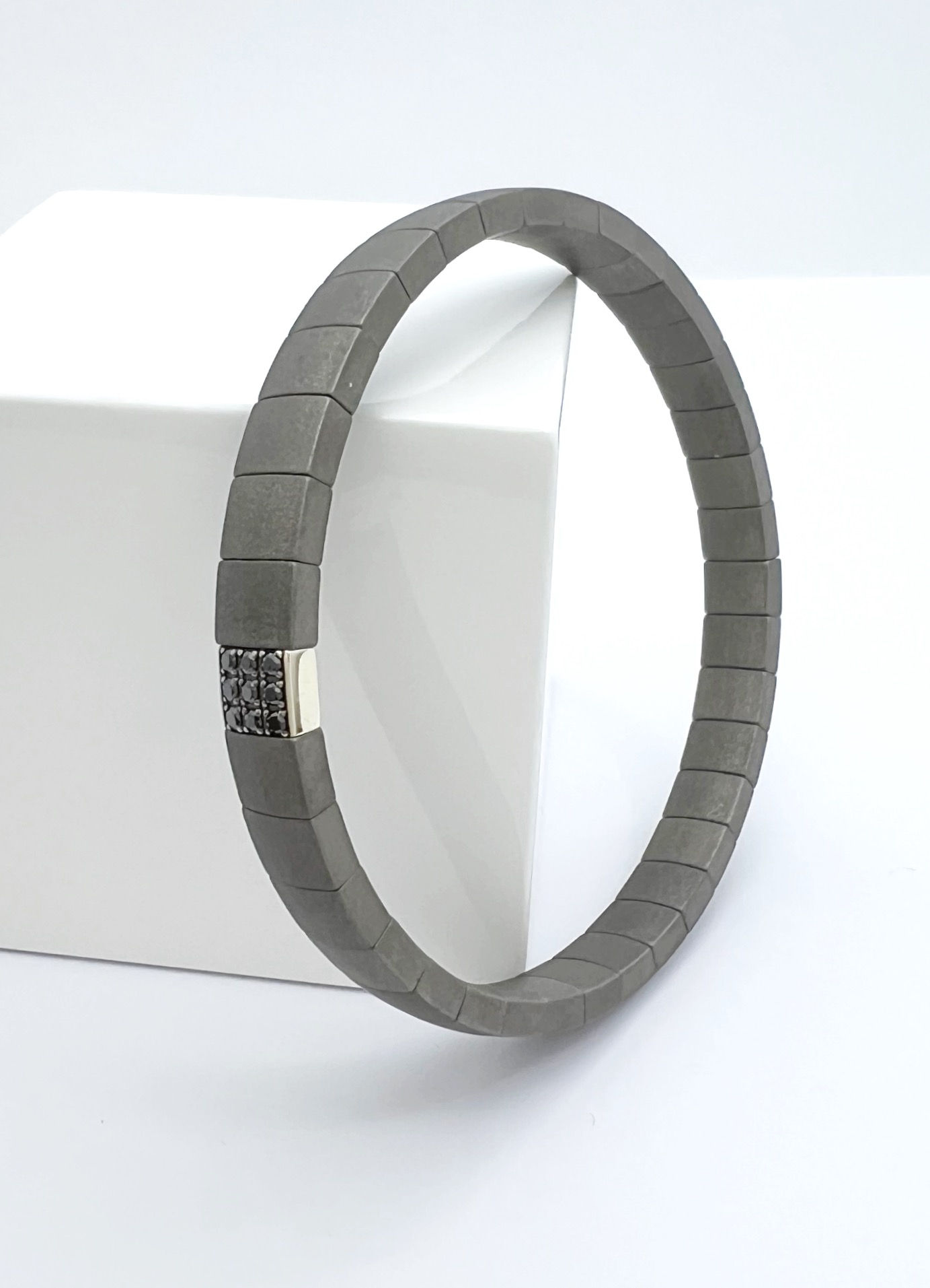 Bracciale titanio oro diamanti black