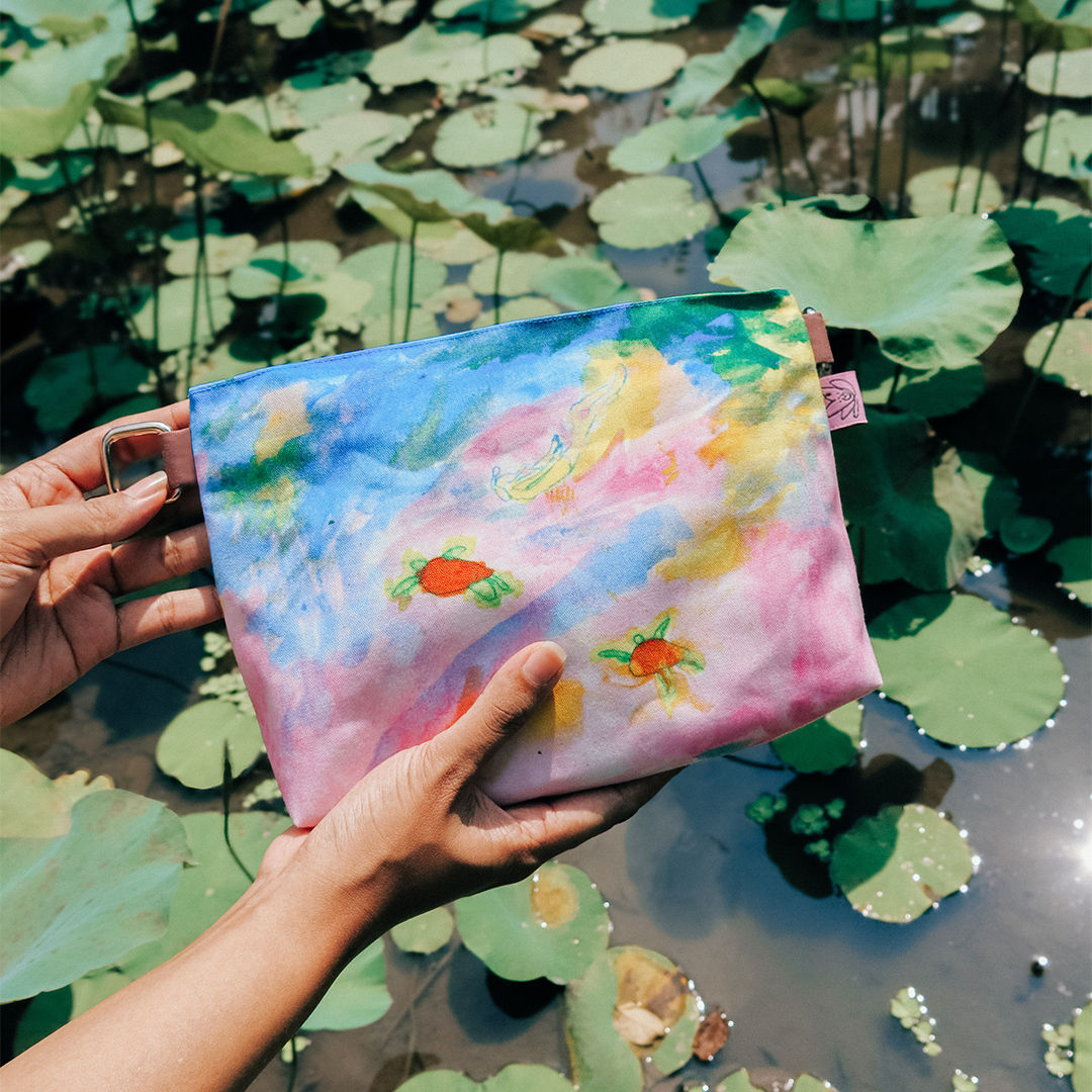 Pouch 2.0 – Turtles of Indonesia by Kenzie