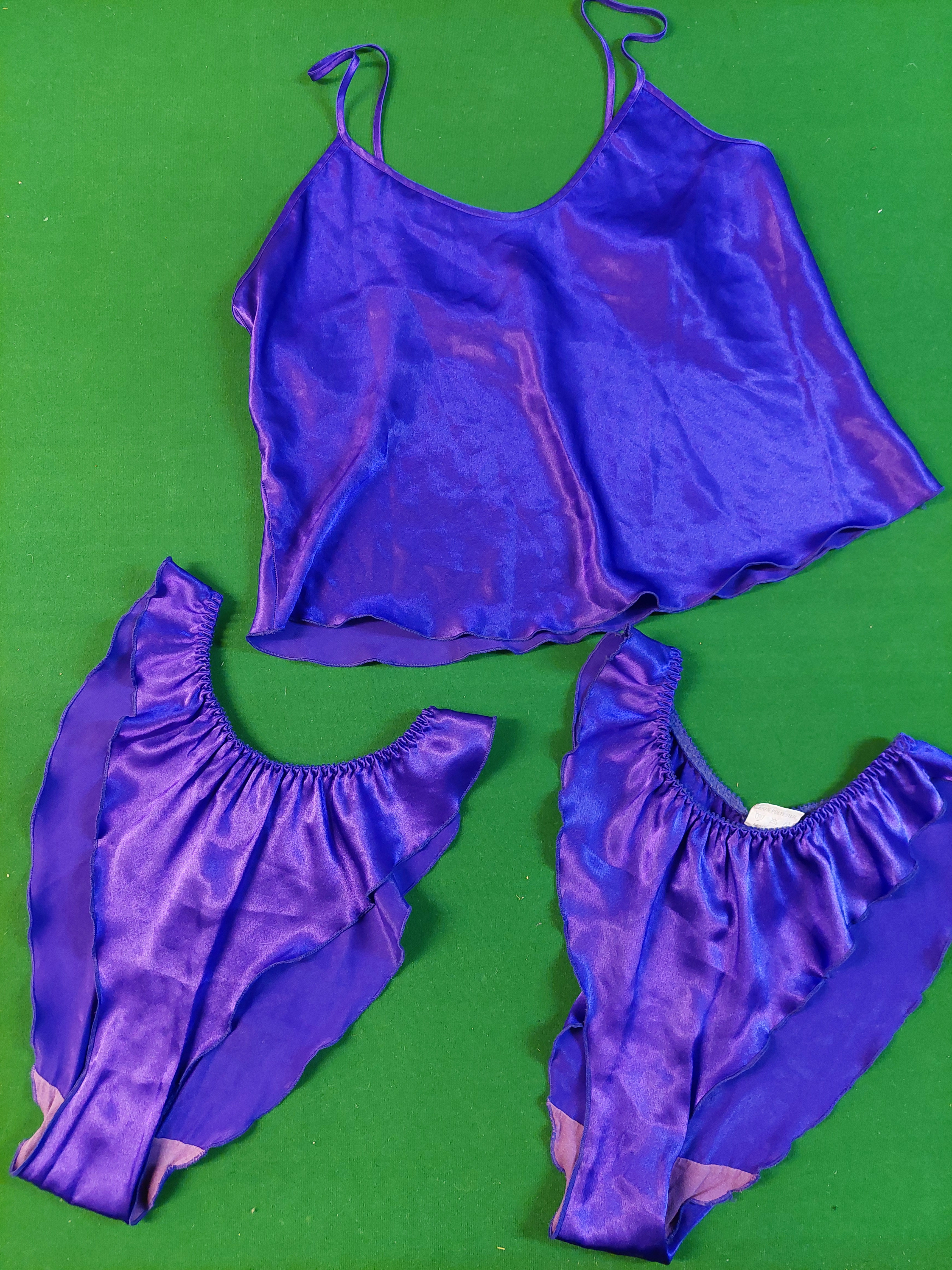 Trägerhemd mit 2 Höschen