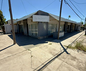 🏢 COMPLEJO DE LOCALES COMERCIALES EN VENTA – EXCELENTE UBICACIÓN