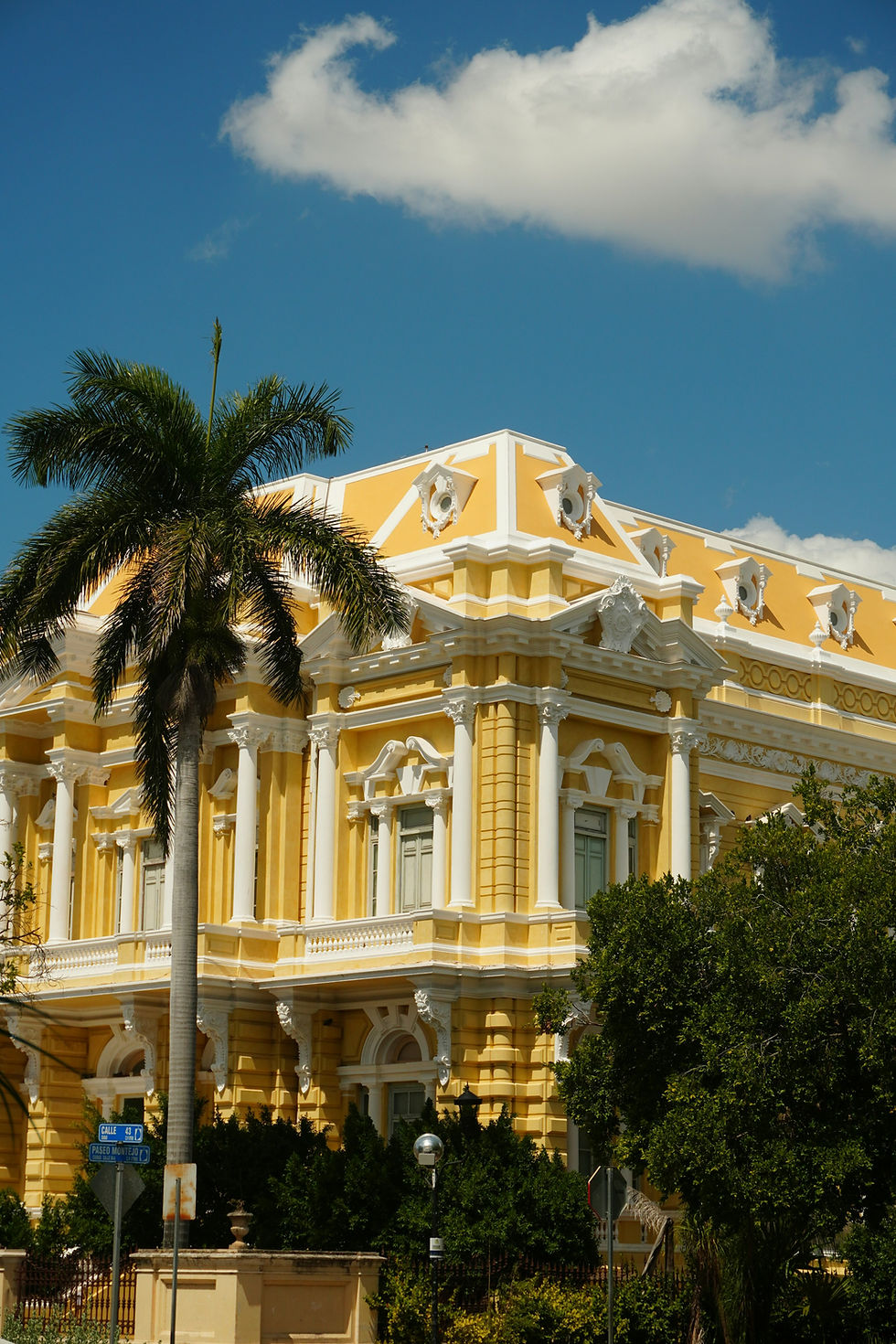 MUSEO REGIONAL DE ANTROPOLOGÍA DE YUCATÁN EN PALACIO CANTÓN