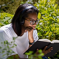 reader-8211917_1280.png