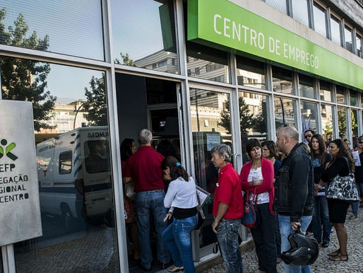 Não há melhoria no emprego: 3,3 milhões de desempregados buscam trabalho há dois anos, segundo IBGE