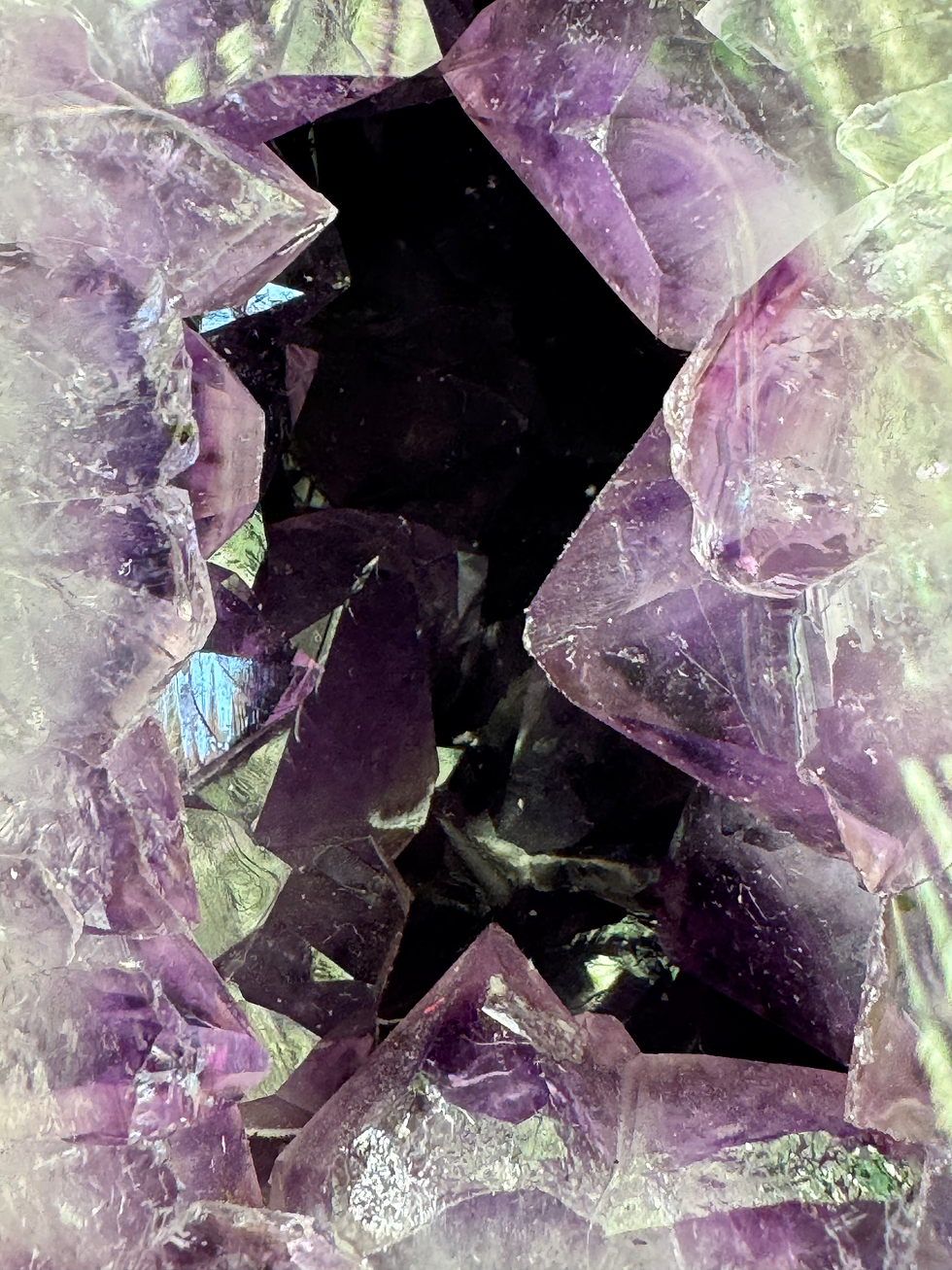 Thumbnail: Amethyst Crystal Geode - 3.7kg 20x8.5x13cm
