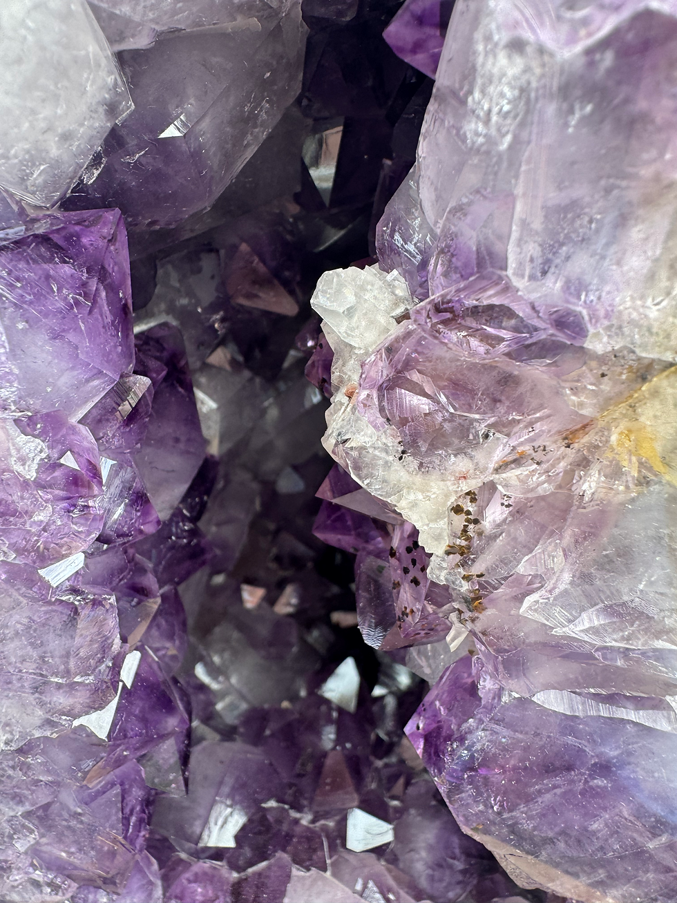 Thumbnail: Amethyst Crystal Geode - 5.8kg 26x13x13.5cm