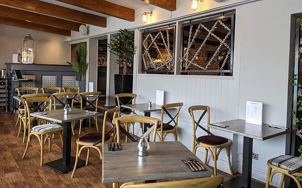 Woody Restaurant.jpeg