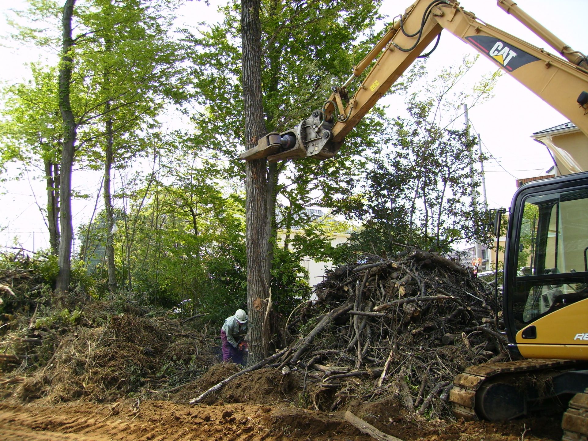 伐採・伐根・草刈り | 埼玉県さいたま市 | 田中建設株式会社