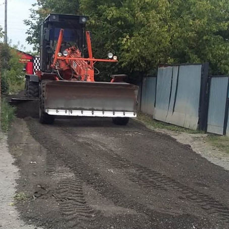 В Барнауле продолжаются работы по благоустройству дорог частного сектора       