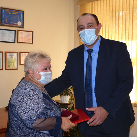 Медицинский персонал Городской больницы № 11 получил городские награды к юбилею учреждения         