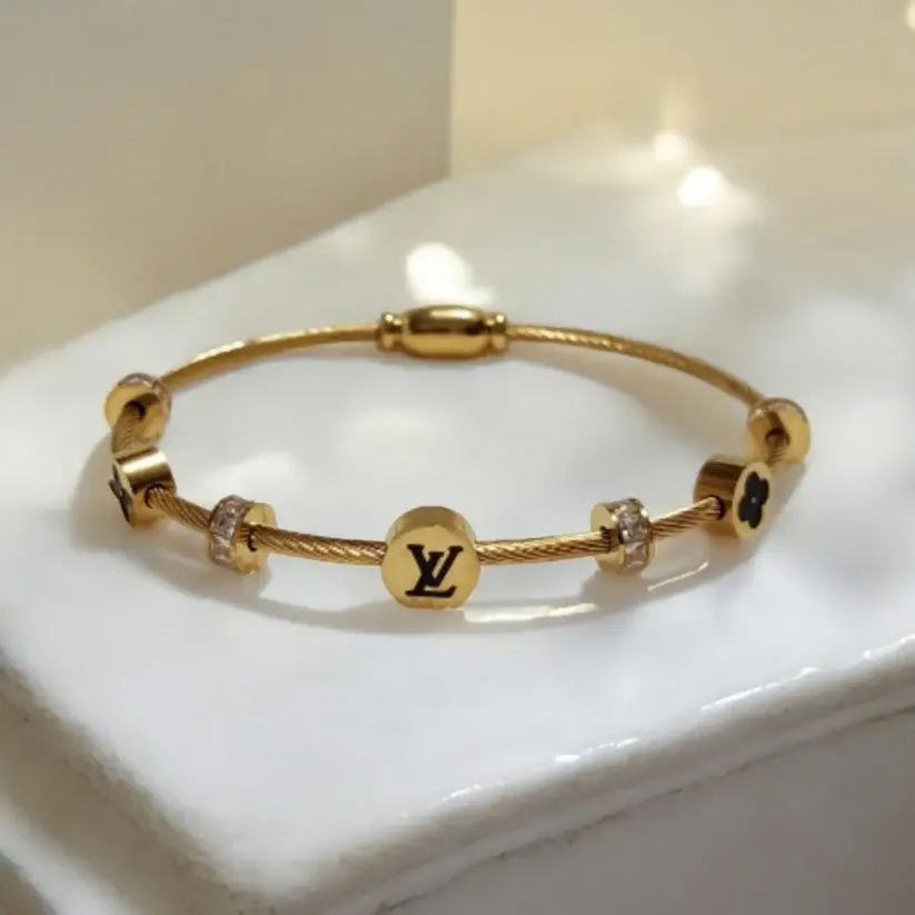 Thumbnail: Ethereal Essence Bracelet