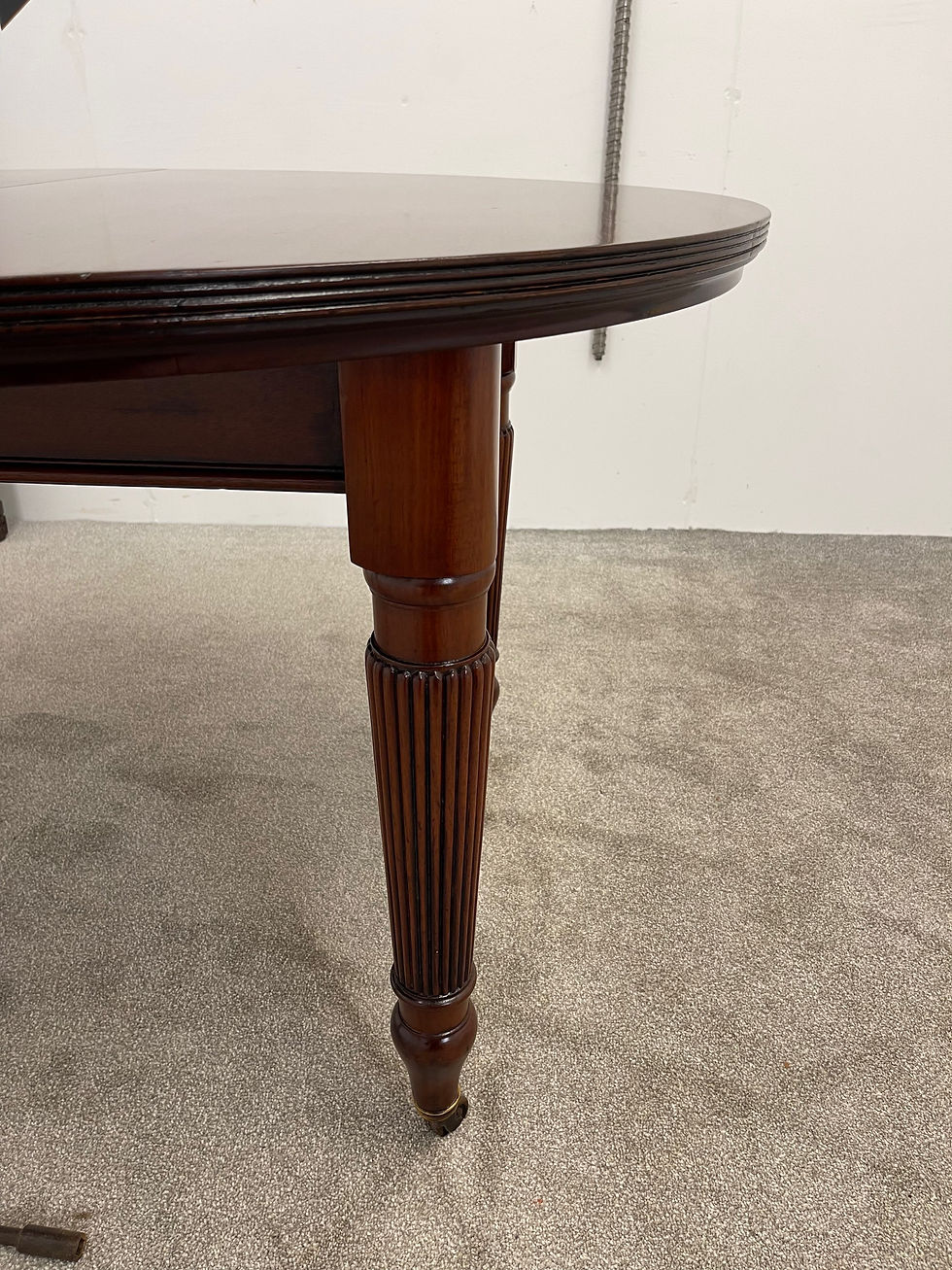 Thumbnail: Edwardian Mahogany Extending Dining Table 