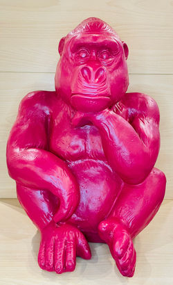 Gorille Magnesia Rouge H.54 cm - 99,90€