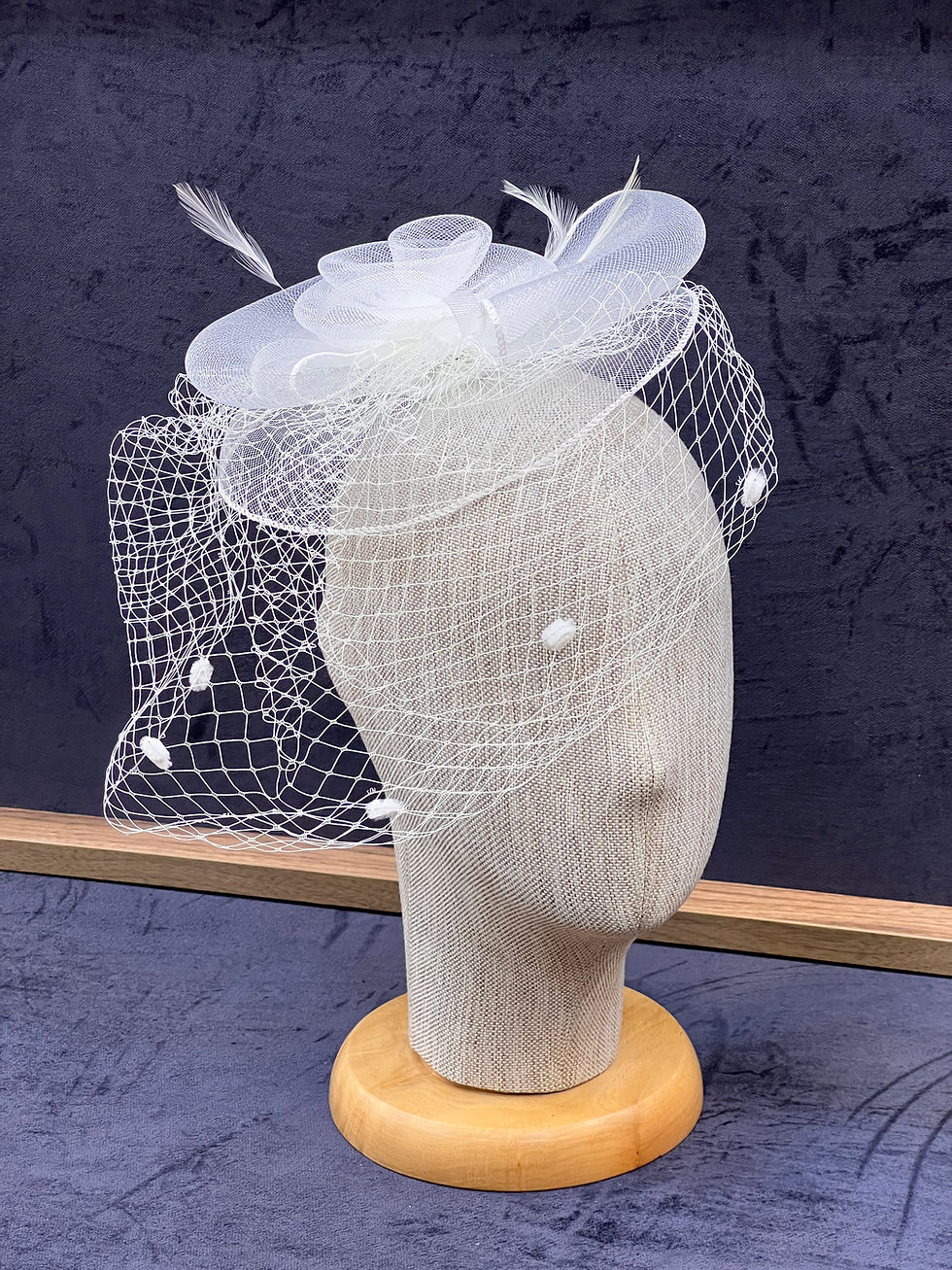 Küçük resim: Vualet Nikah Şapkası