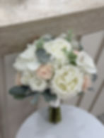 Islak Dokulu Şakayık Orkide Okaliptüs Gelin Buketi