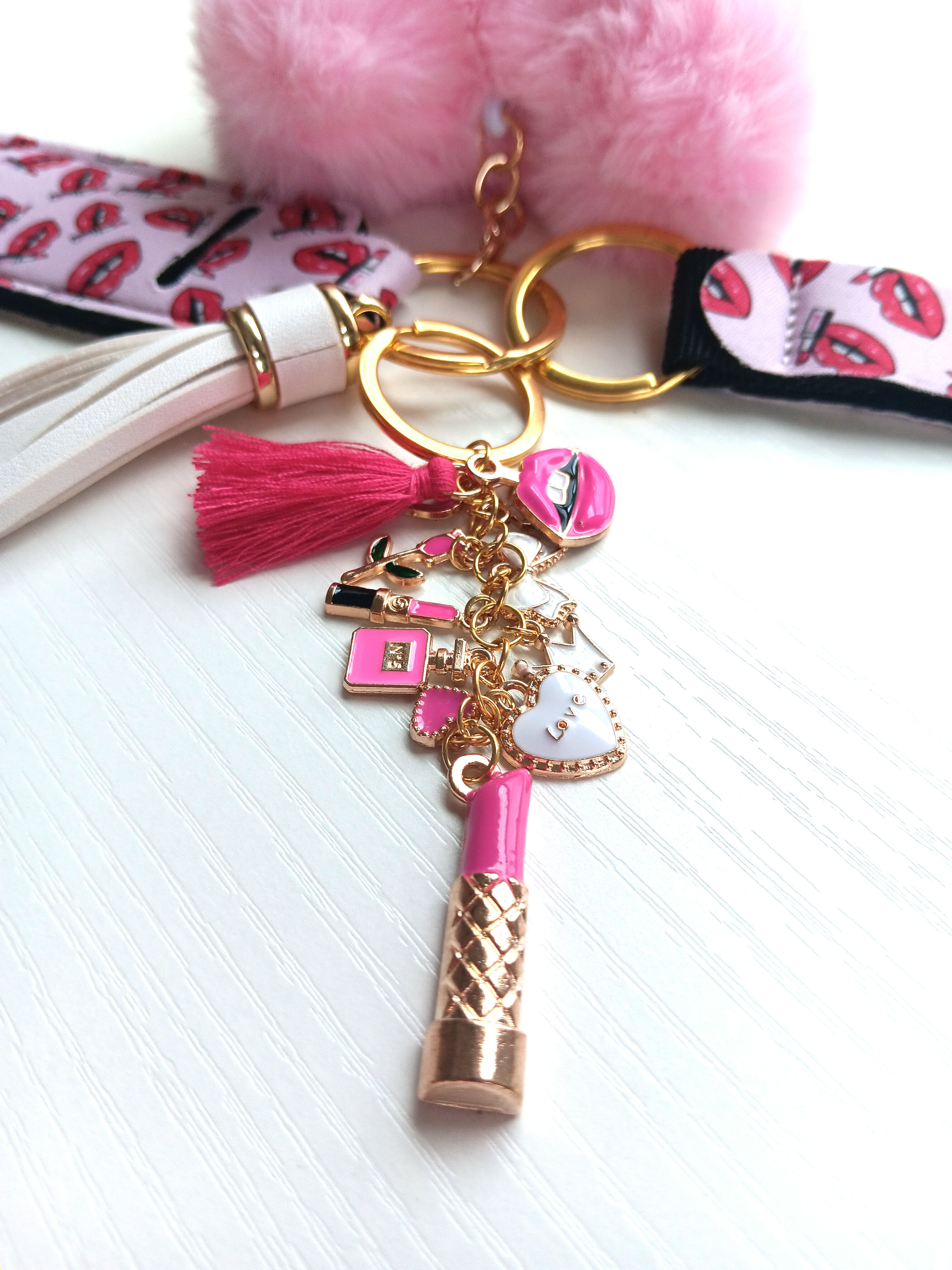 Medium keychain