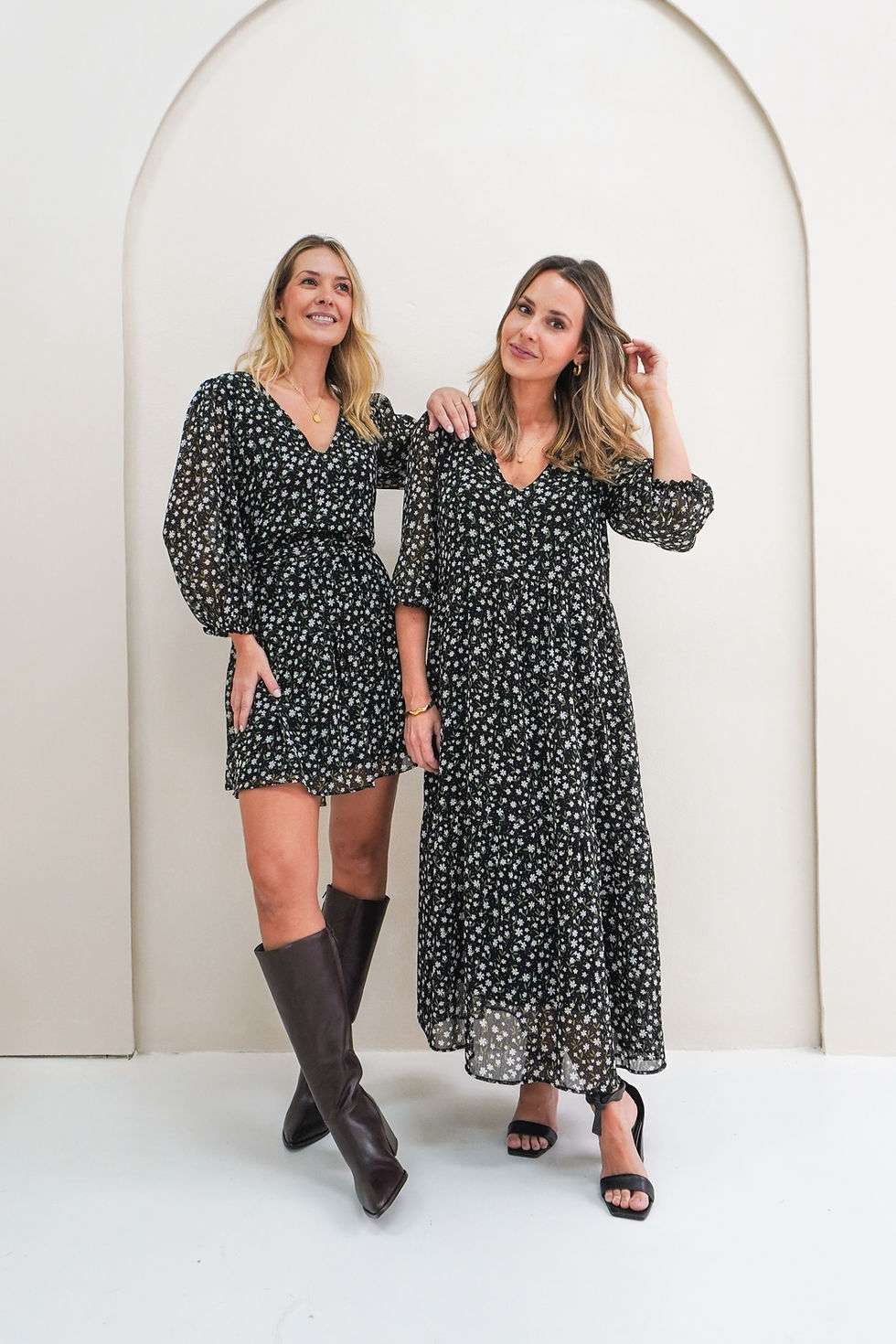 Miniatura: Vestido MAIORCA midi soltinho 2 lados manga 3/4 - Mini Floral Branco